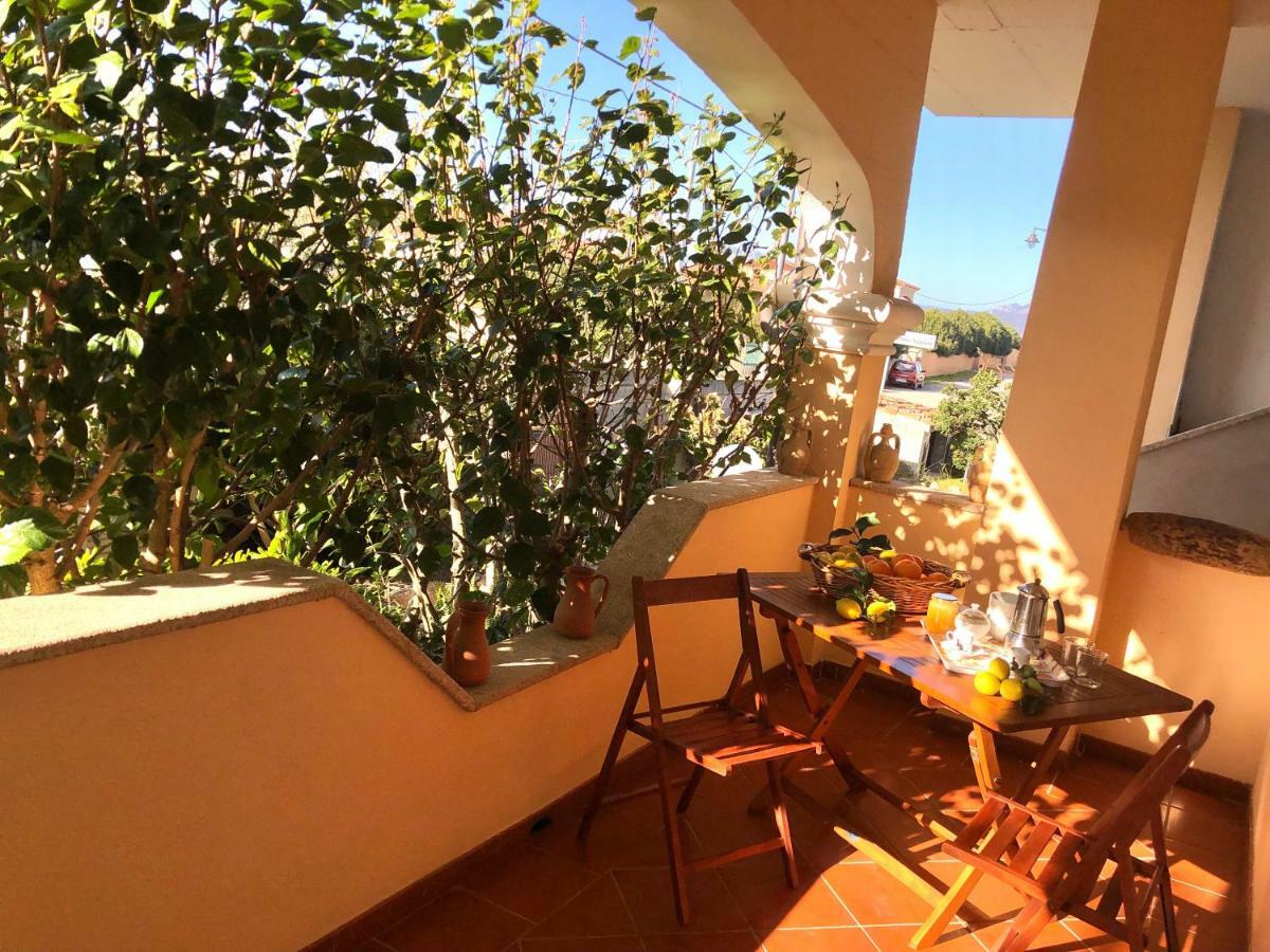 Ferienwohnung Dolce Hibiscus Olbia Exterior foto